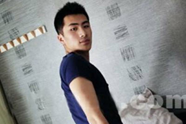 ​陈大卫男模大鸟图片怎么回事 被认为是同志