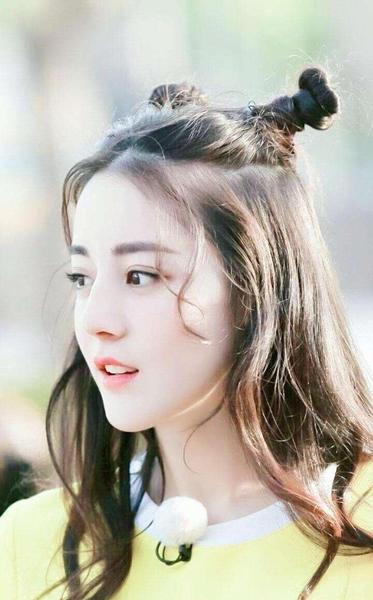 ​迪丽热巴人气大不如前了(为何迪丽热巴的热度越来越低)