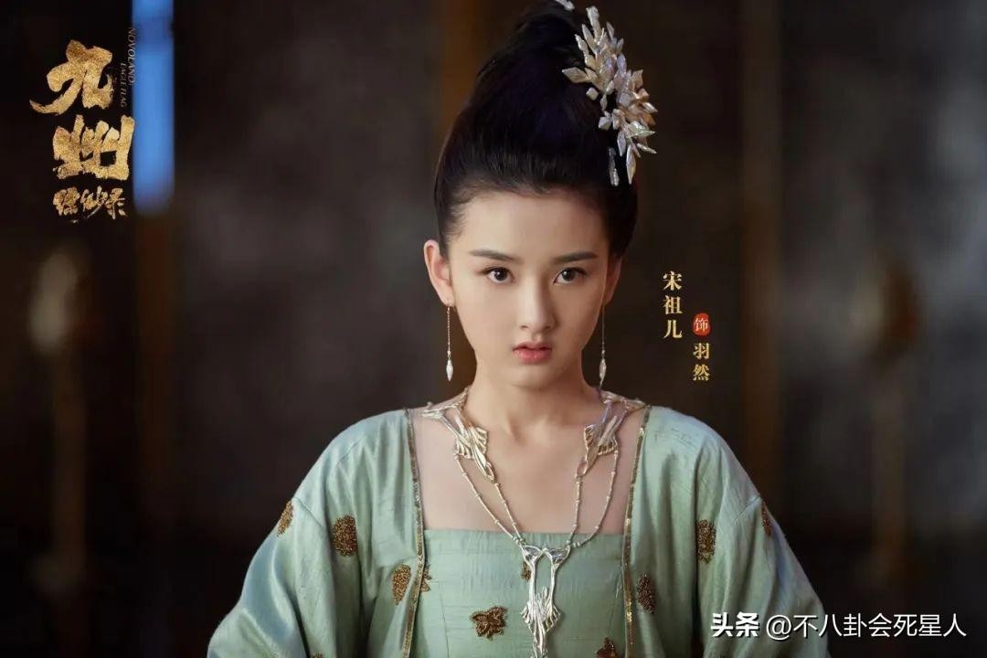 ​为什么很多演员喜欢轧戏呢(一场“轧戏风波”，撕开了娱乐圈的遮羞布！)