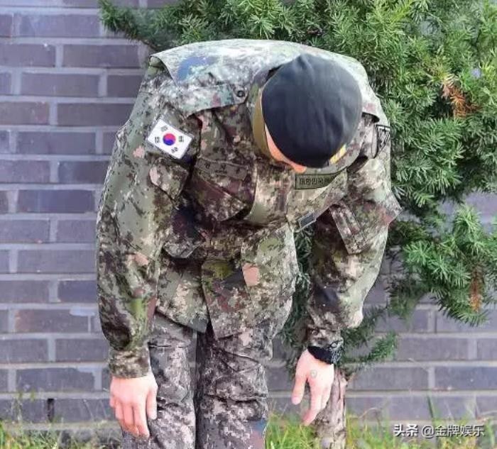 ​权志龙什么时候退伍（权志龙完成服兵役正式退伍）