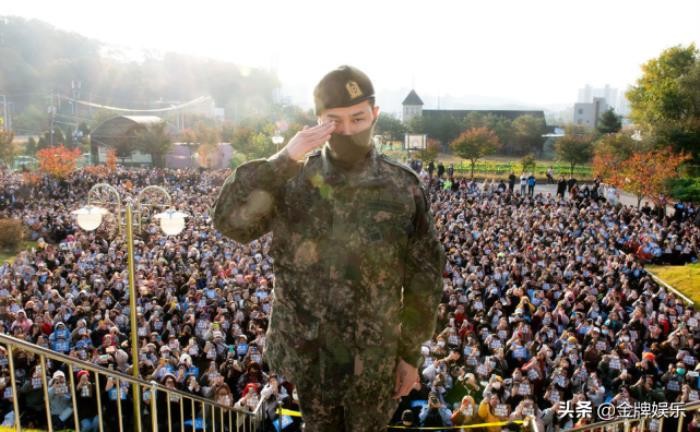 ​权志龙什么时候退伍（权志龙完成服兵役正式退伍）