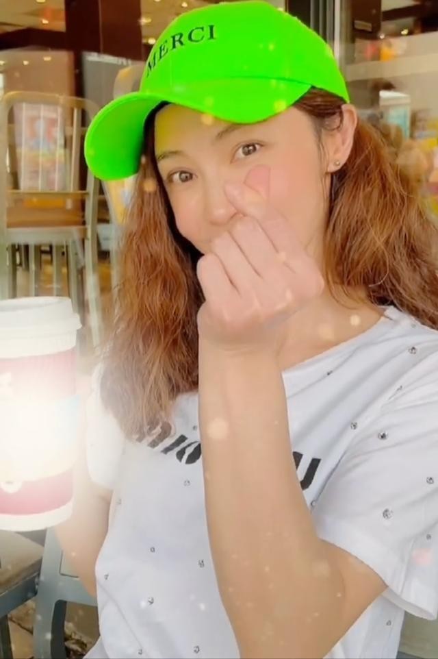 ​姚笛败光仅存的一点好感（40岁姚笛戴绿帽子比心）