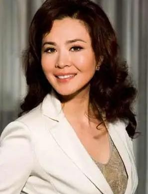 ​田歌离婚后生下孩子了吗（经历一段失败的婚姻后）