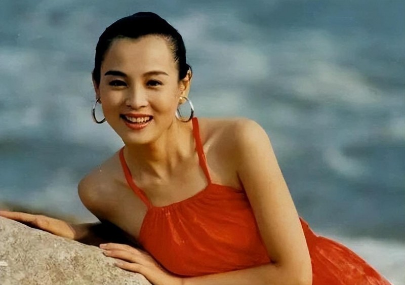 ​赵明明的近况（古装第一美女赵明明生女后惨遭抛弃）