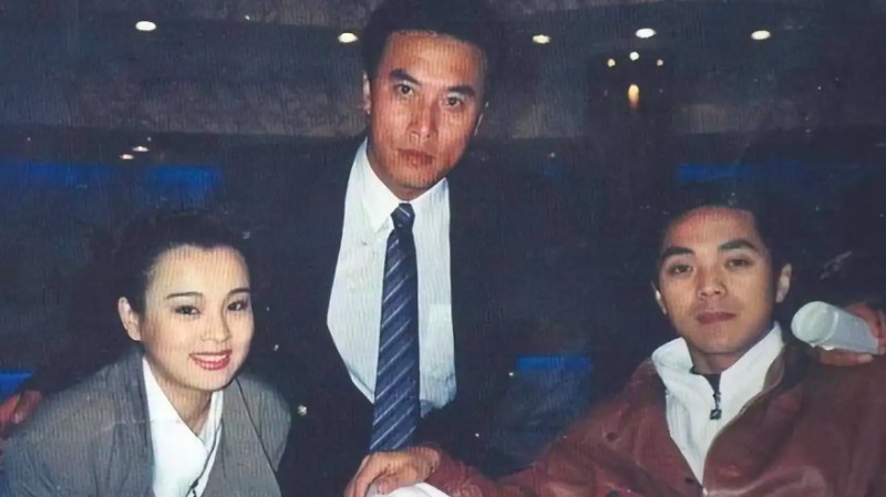 赵明明的近况（古装第一美女赵明明生女后惨遭抛弃）