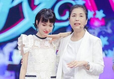 ​吴昕为什么那么有钱？深扒吴昕现在在哪个公司及个人资料家庭背景