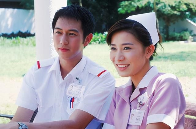 ​陈键锋老婆个人资料(42岁陈键锋近照被曝出)