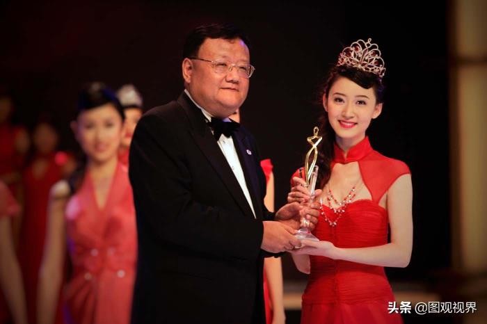 ​凤凰卫视女主持人（凤凰卫视美女主持人）