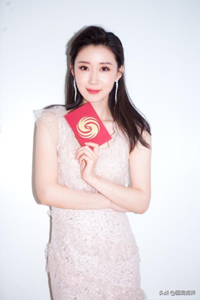 ​凤凰卫视女主持人（凤凰卫视美女主持人）