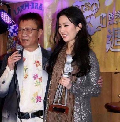​刘亦菲与陈金飞：20年风雨同舟，干爹守护相伴