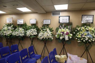 ​前央视主持人顾国宁因肺癌去世，告别仪式备受关注