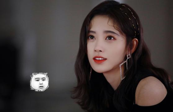 ​鞠婧祎也能很性感？罕见美艳写真曝光，笑起来的样子实在太甜！