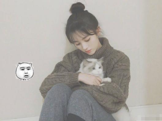 ​鞠婧祎也能很性感？罕见美艳写真曝光，笑起来的样子实在太甜！