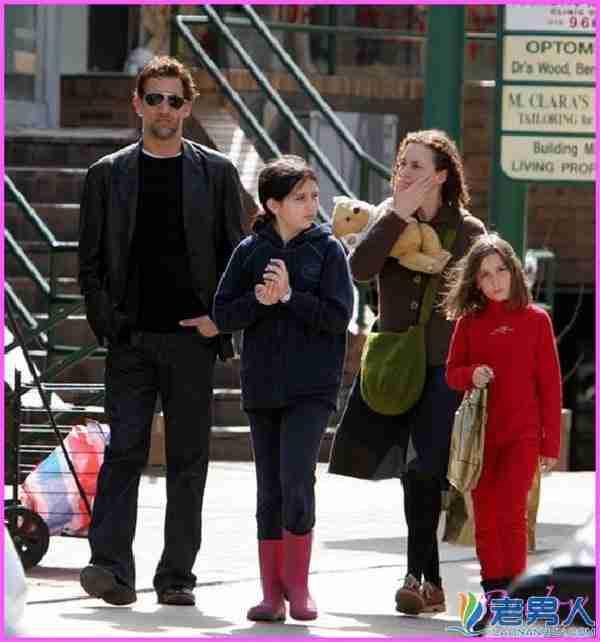 ​克里夫？欧文（Clive Owen）个人资料家庭背景及老婆是谁