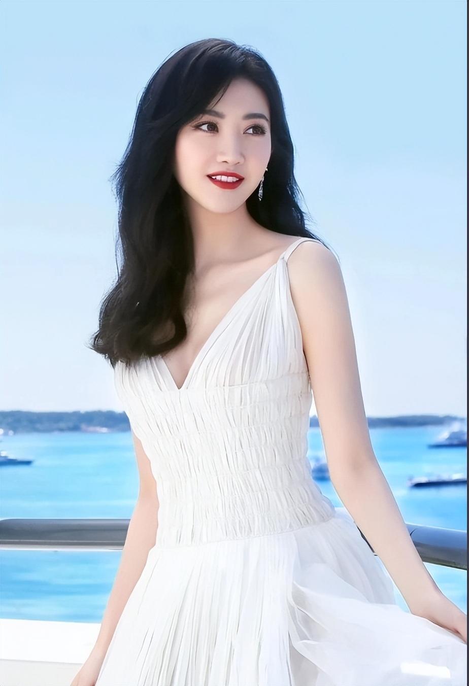 ​景甜个人资料简介 景甜演过的电视剧有哪些 景甜男朋友有哪些