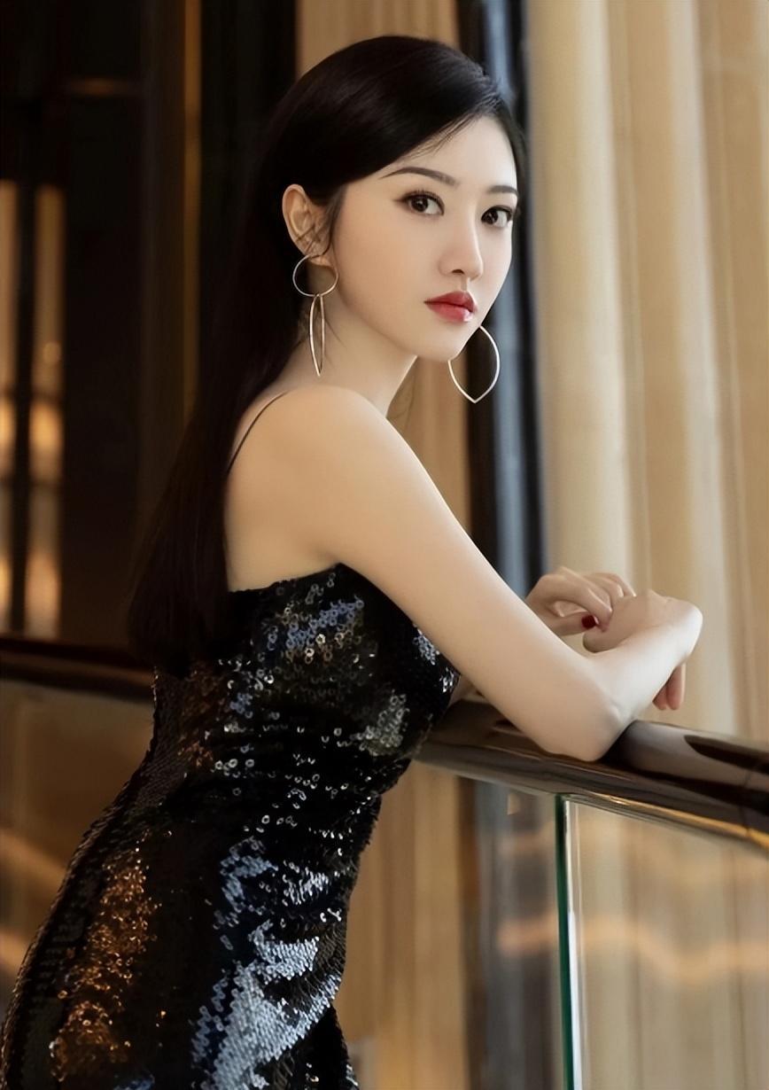 ​景甜个人资料简介 景甜演过的电视剧有哪些 景甜男朋友有哪些