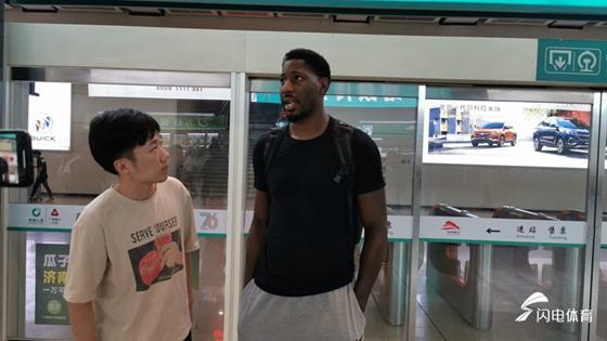 ​詹姆斯梅斯个人资料？山东男篮第三外援抵济？不想再叫马冬梅？