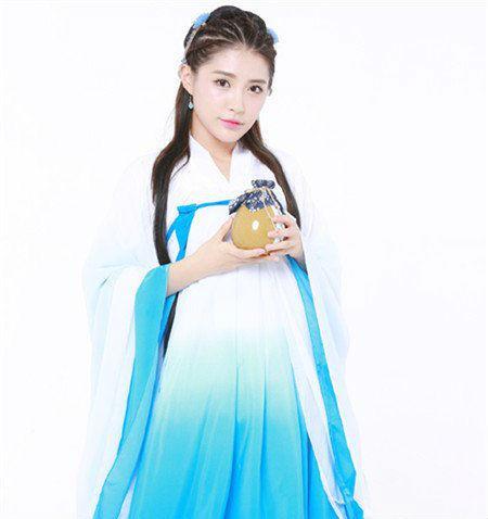 ​SNH48戴萌个人资料 SNH48戴萌家庭背景微博年龄