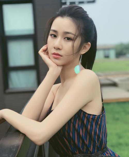 ​刘颖伦个人资料 微博晒生活照被夸“初恋脸”