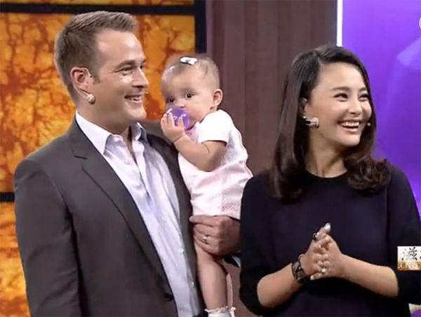 ​马雅舒曝5克拉婚戒已还前夫吴奇隆 马雅舒老公罗伯特个人资料照片