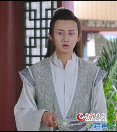 ​《调皮王妃》四王爷谢延萧扮演者梁振伦个人资料照片