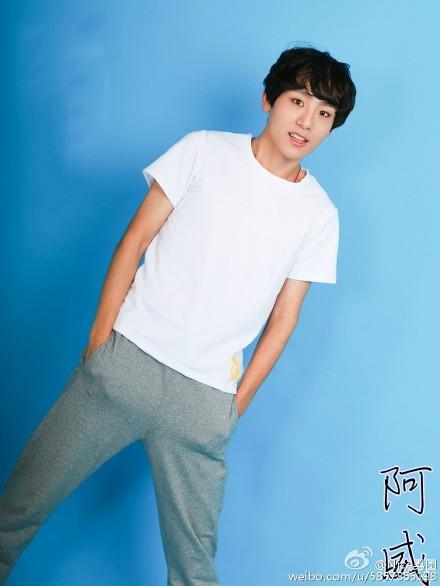 ​Nice男团出道叫板TFBOYS颜值遭吐槽 Nice男团微博成员资料