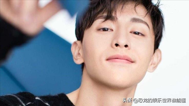 ​邓伦的前女友有哪些 邓伦与金晨的分手原因是什么