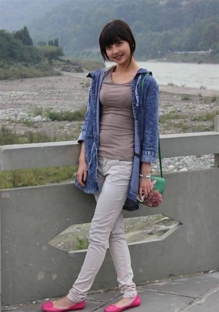 ​王思聪女友豆得儿旧照曝光，居然是天生丽质