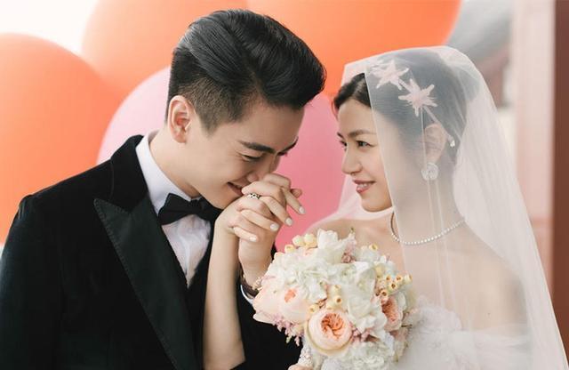 ​看看十组明星婚纱照，袁泉美若天仙，舒淇有颜任性，你想结婚了吗