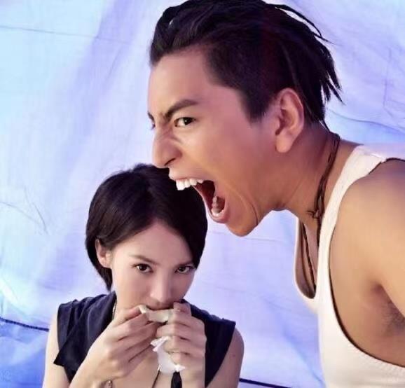 ​王大陆官宣恋情，29岁女友身材超棒还有马甲线，其前夫地位显赫