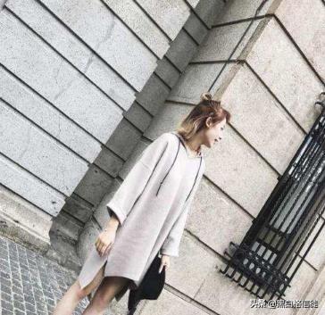 ​李诞女友“黑尾酱”晒照片，座山雕夫人，网友：羡慕蛋总！