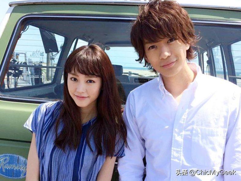 ​桐谷美玲、三浦翔平冤家变夫妻！饭里藏求婚戒指，结婚火速怀孕