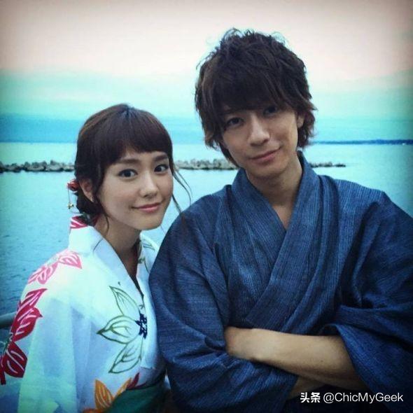 ​桐谷美玲、三浦翔平冤家变夫妻！饭里藏求婚戒指，结婚火速怀孕