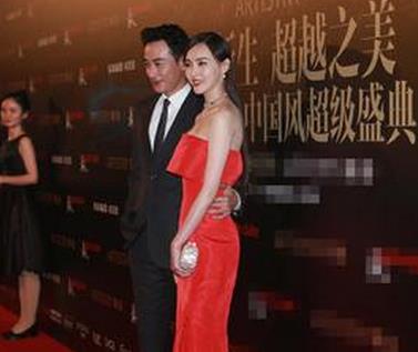 ​谋女郎李曼一直不火，却因是罗晋前女友微博评论被刷爆：感谢分手