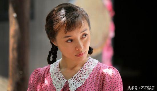 ​陈建斌前女友吴越，娱乐圈中的另类，40岁依旧未婚，近照太性感