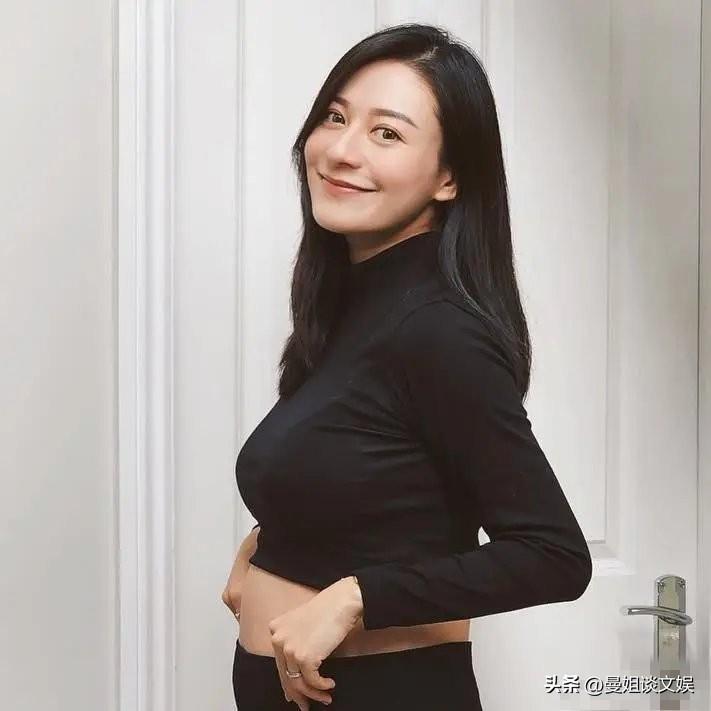 ​曹云金前女友江若琳，神似俞飞鸿，嫁给富豪4年，多次备孕终成功