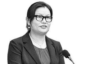 ​周群飞和伯恩光学的老板关系老公郑俊龙简历照片出身