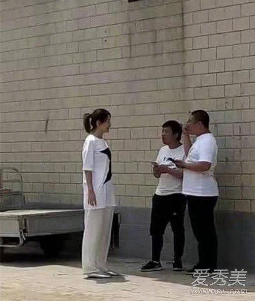 ​王宝强女友正面照长啥样？王宝强女友冯清个人资料背景介绍