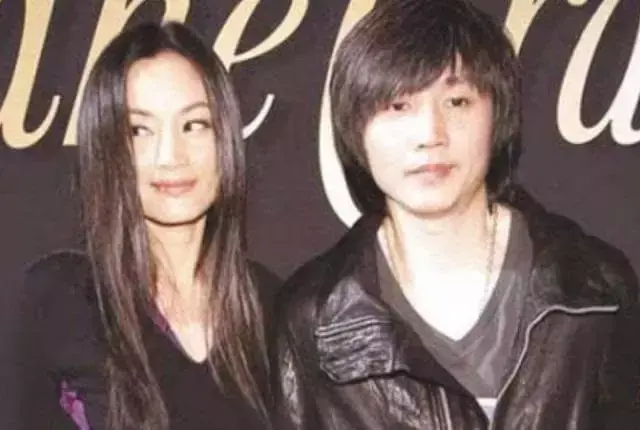 ​同居11年，瞿颖终于决定要与张亚东结婚了！