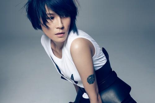 ​力压王菲得奖后只说6字，黄立行承认的首位女友，却和徐静蕾同框