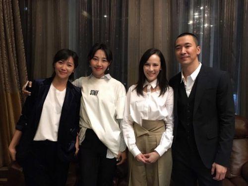 ​力压王菲得奖后只说6字，黄立行承认的首位女友，却和徐静蕾同框