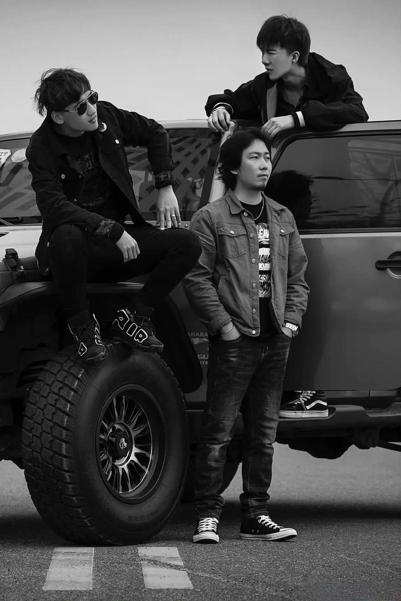​抖音摩登兄弟成名曲是什么 摩登兄弟个人资料音乐作品介绍