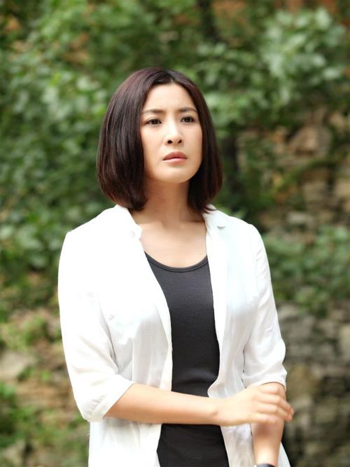 ​《马向阳下乡记》周冰的扮演者王雅捷个人资料及海量素颜照